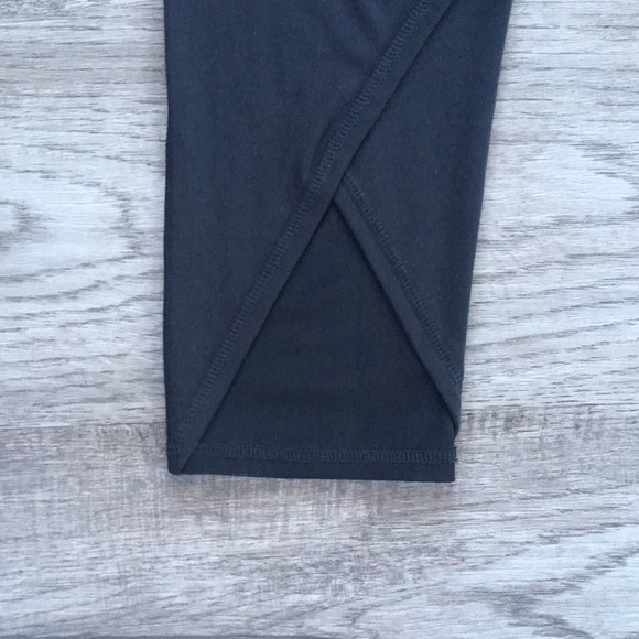 Head - Mesh Cropped Tight - Black - Picture 4 of 5